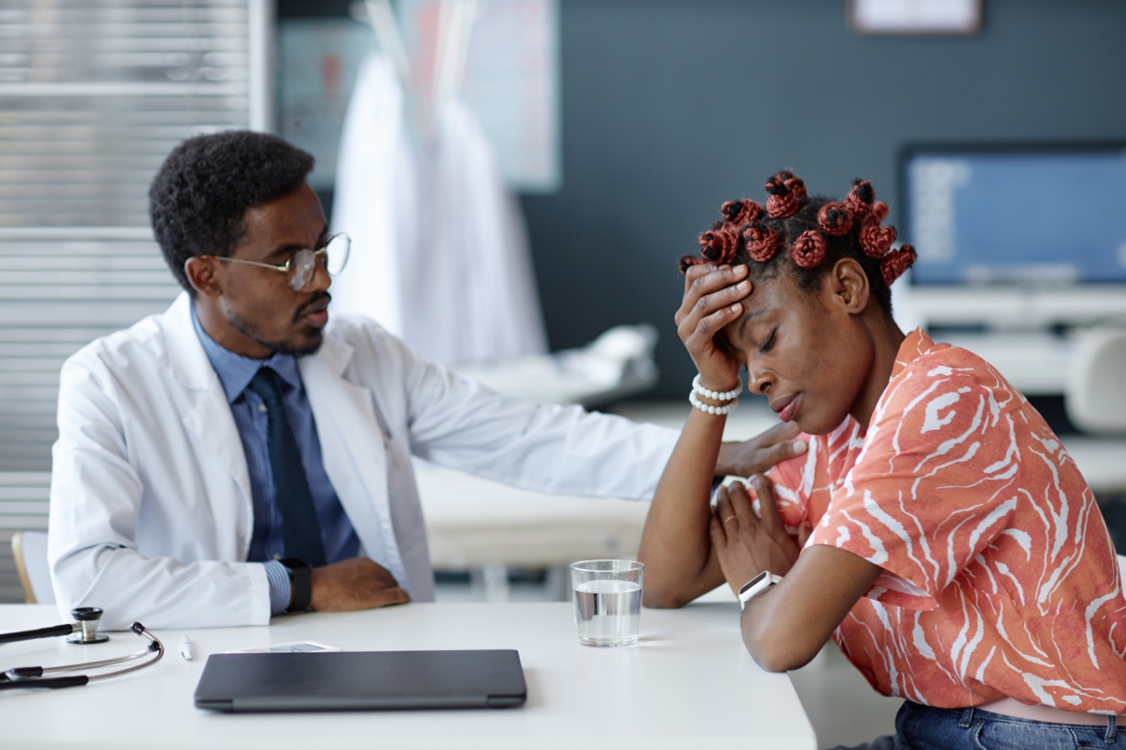 When to Visit a Specialist vs a General Doctor2